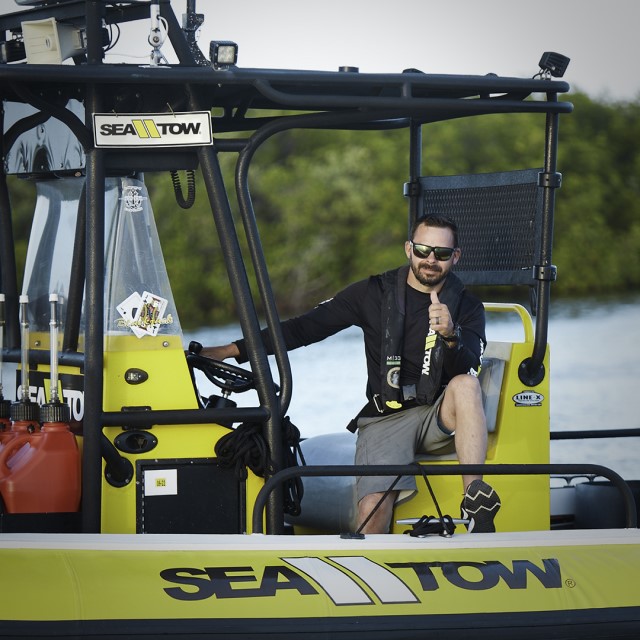 sea tow boating safety tips